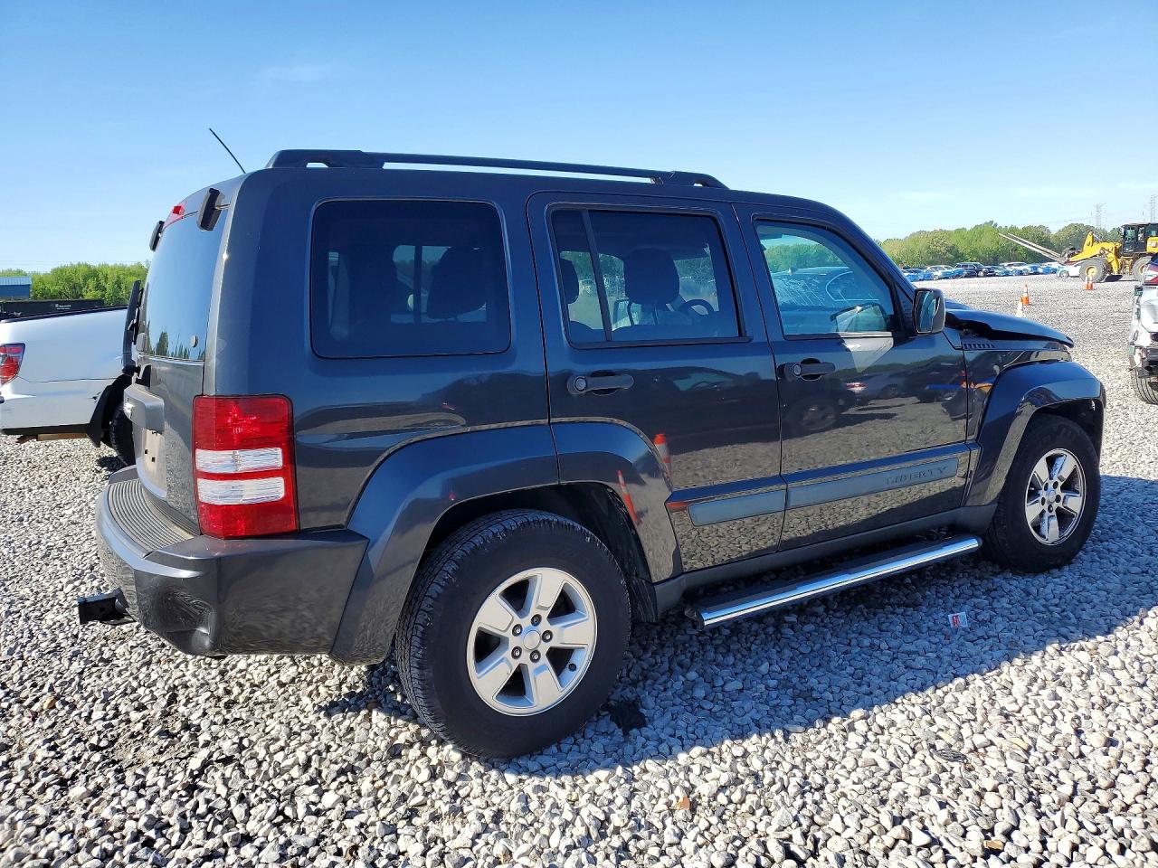 JEEP LIBERTY 2010 — 4