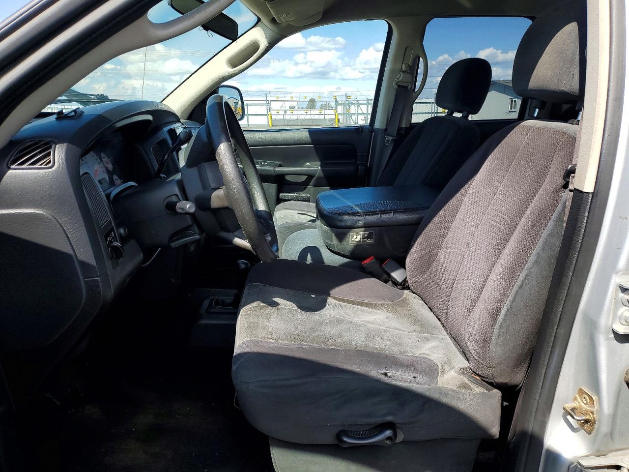 DODGE RAM 1500 2005 — 8