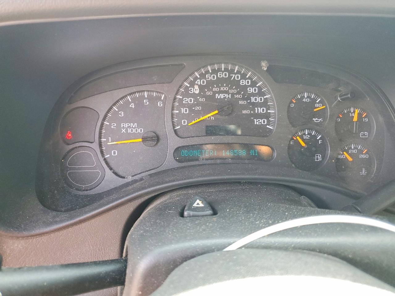 CHEVROLET TAHOE 2003 — 10