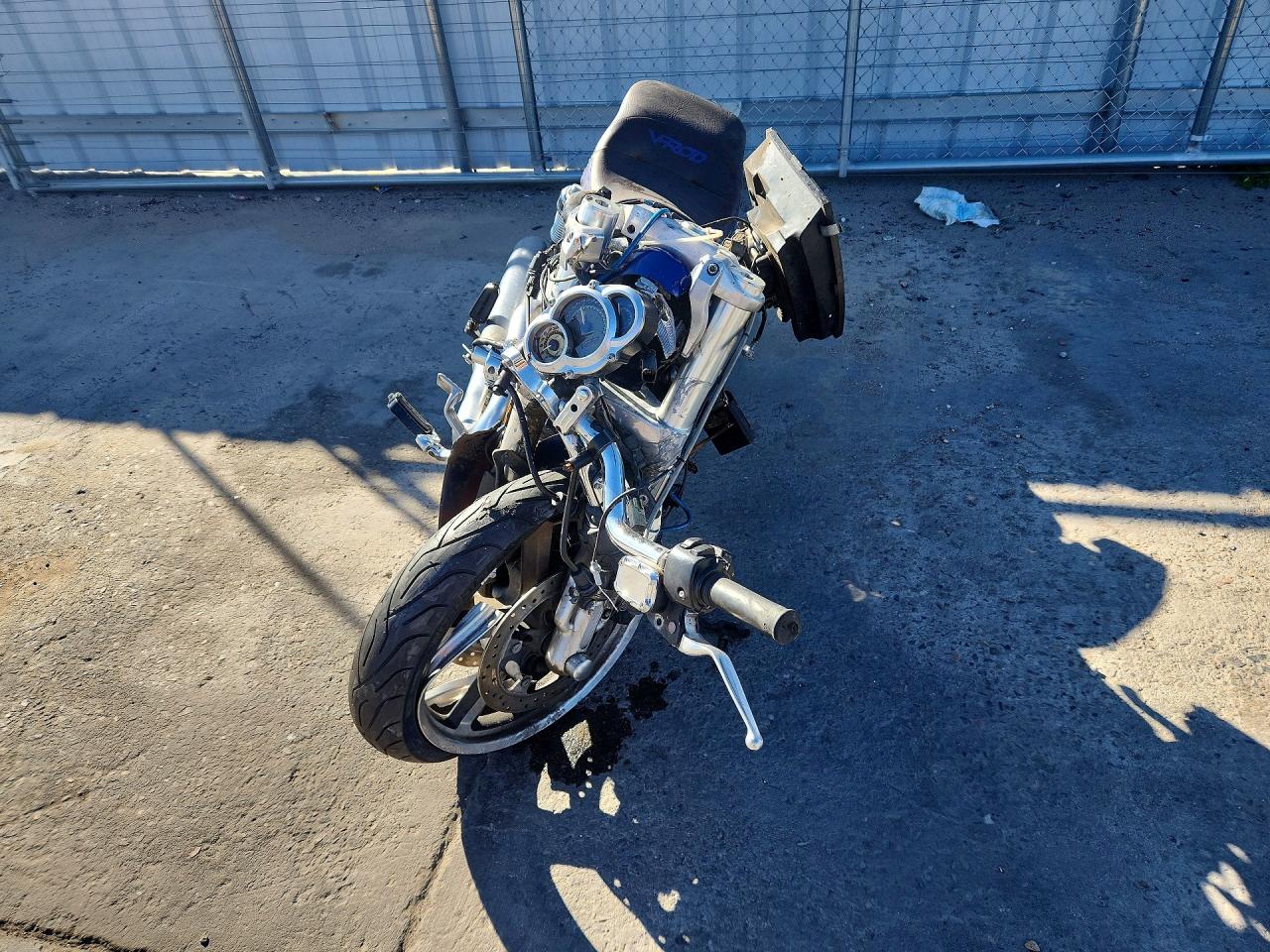 HARLEY-DAVIDSON VRSCF 2009 — 3