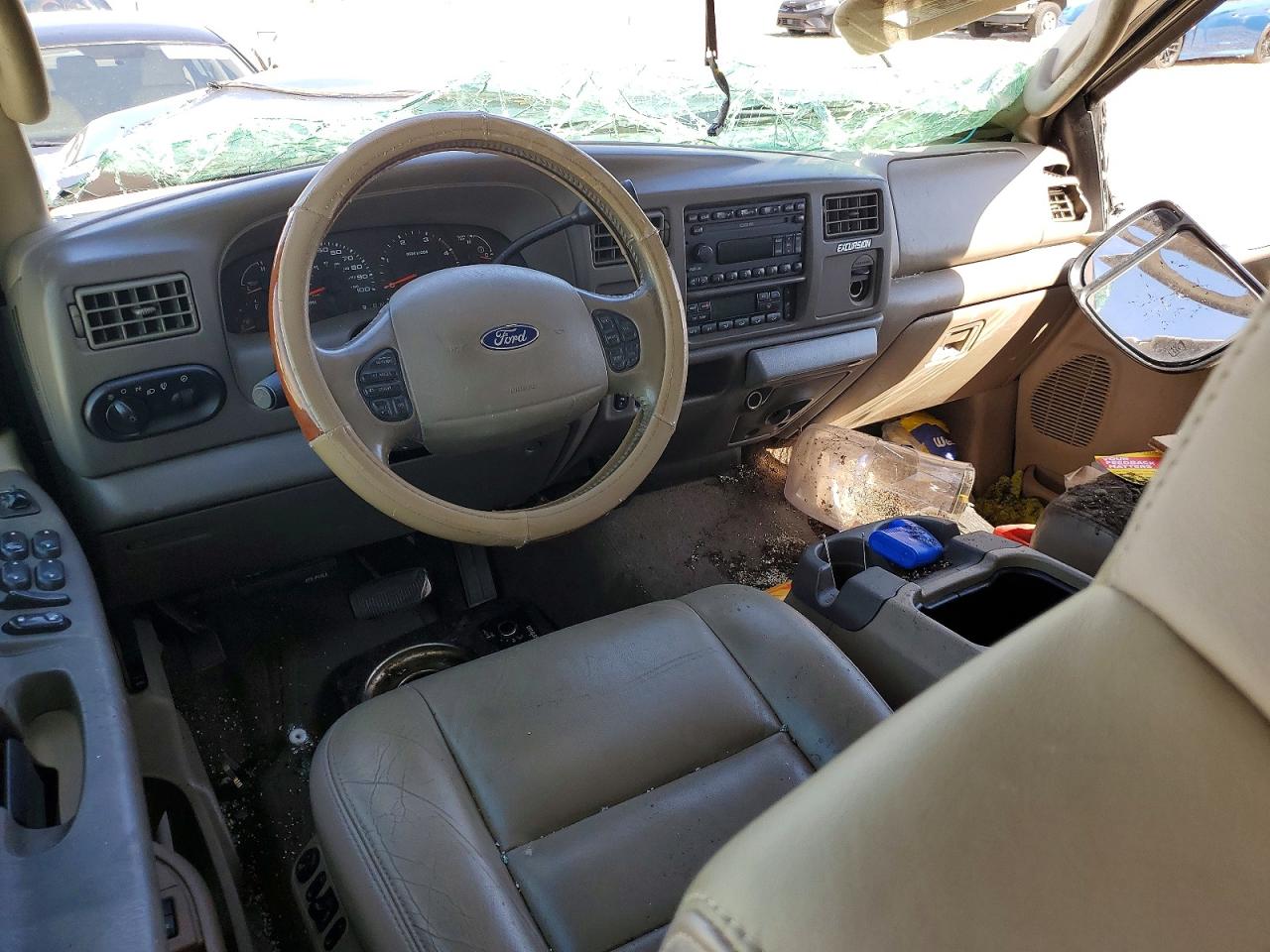 FORD EXCURSION 2003 — 9