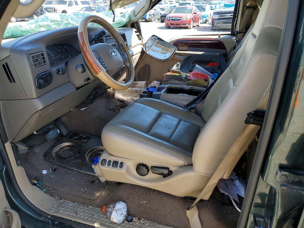 FORD EXCURSION 2003 — 8