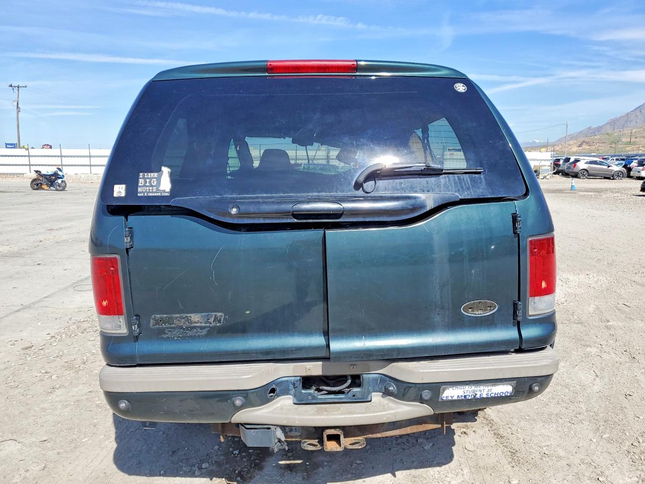FORD EXCURSION 2003 — 7