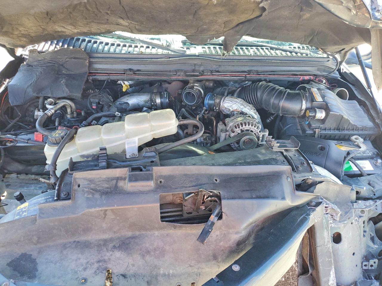 FORD EXCURSION 2003 — 12