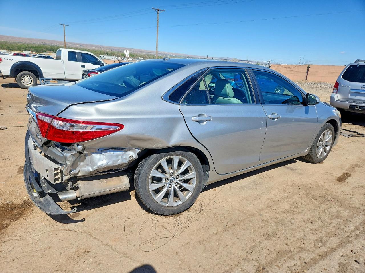 TOYOTA CAMRY HYBRID 2017 — 4