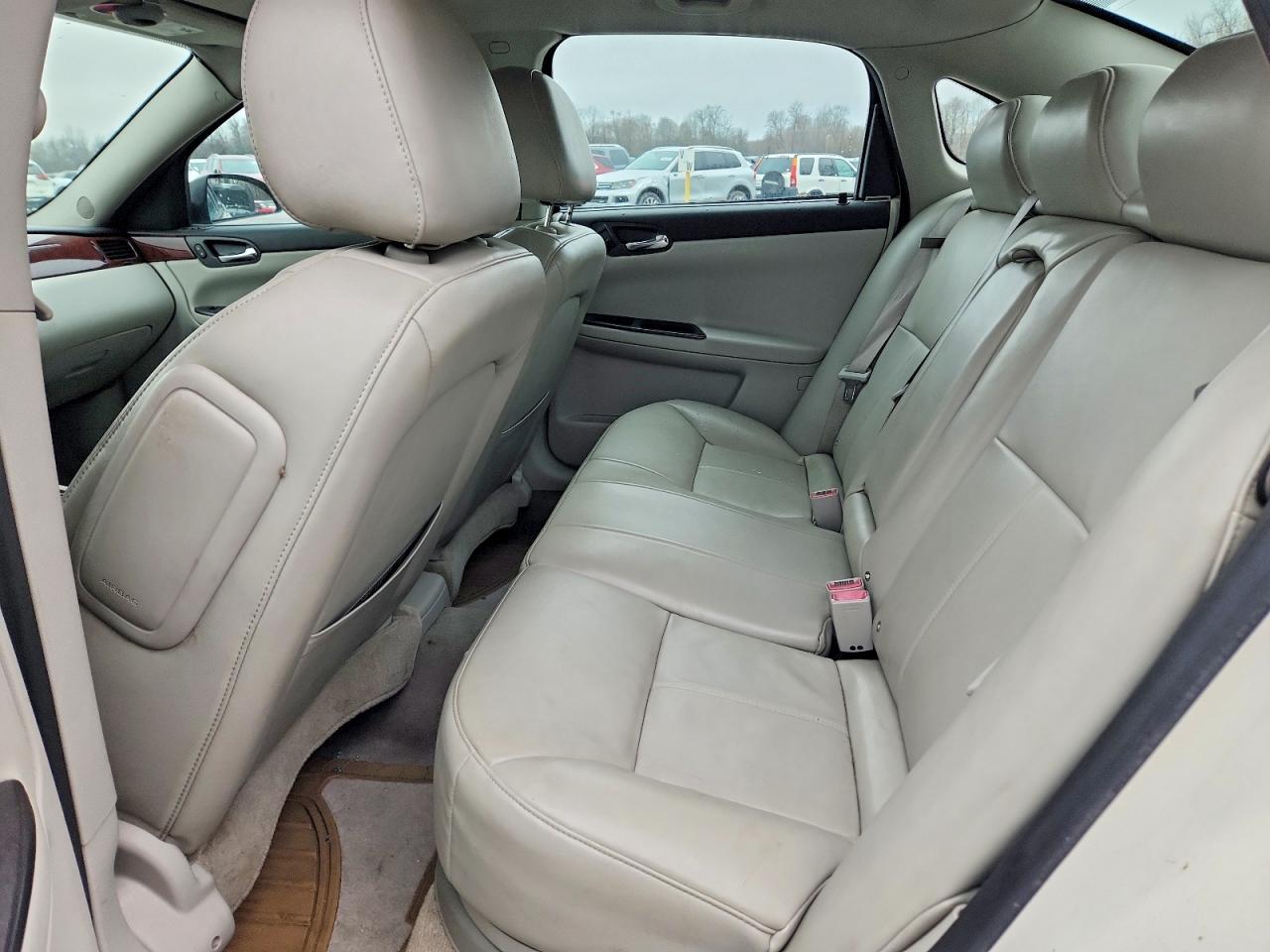 CHEVROLET IMPALA 2009 — 11