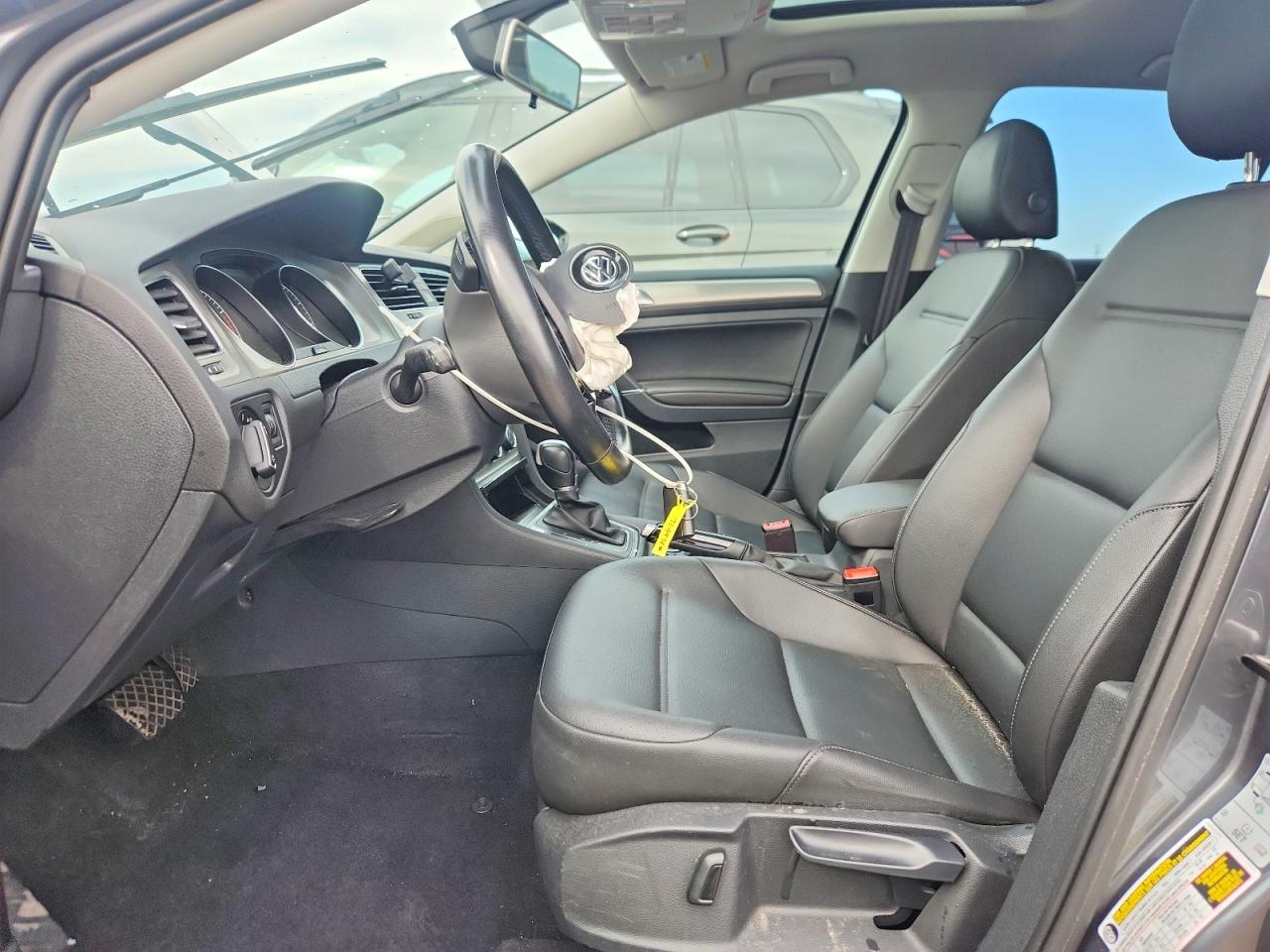 VOLKSWAGEN GOLF 2017 — 8