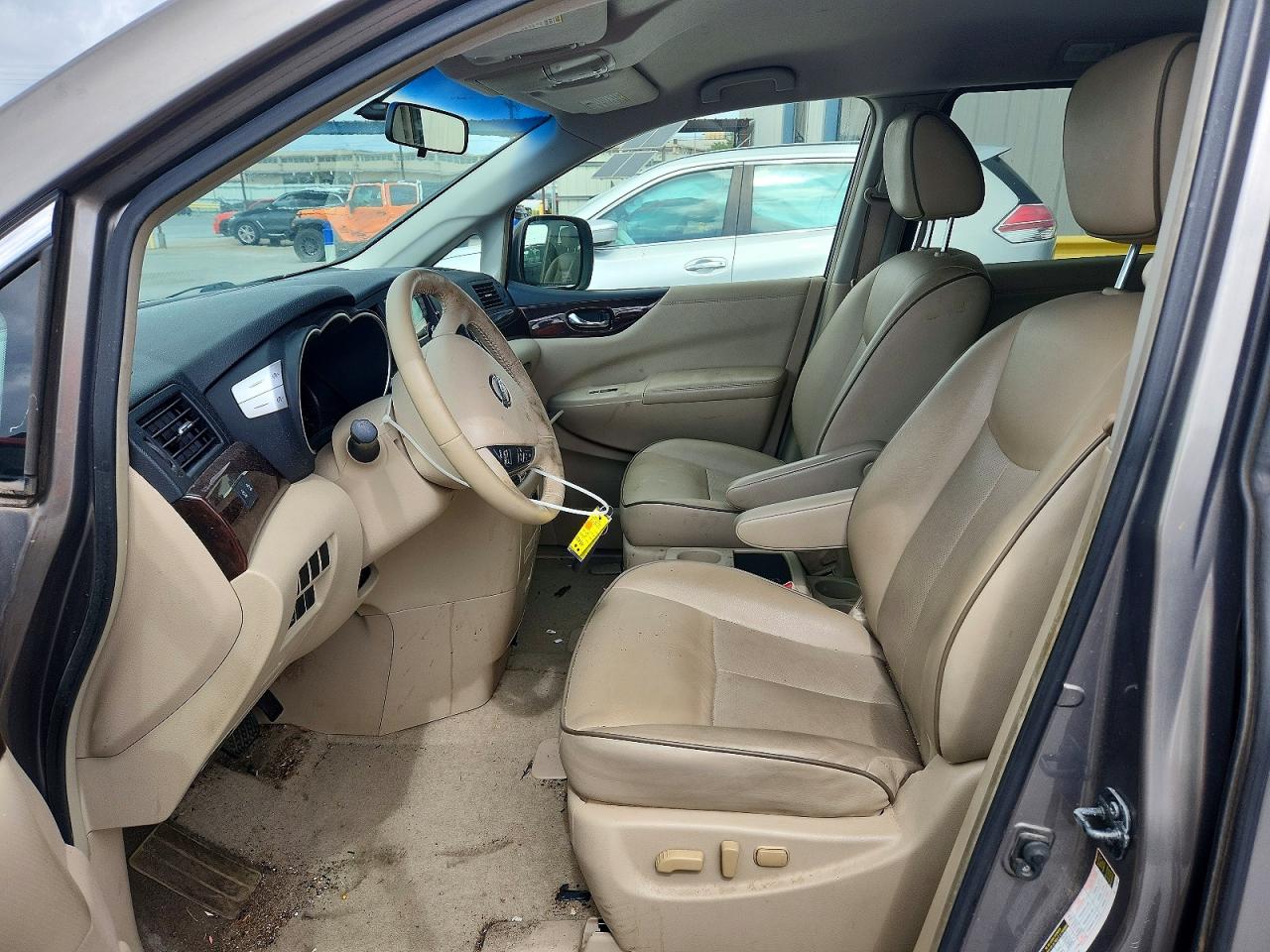 NISSAN QUEST 2016 — 8