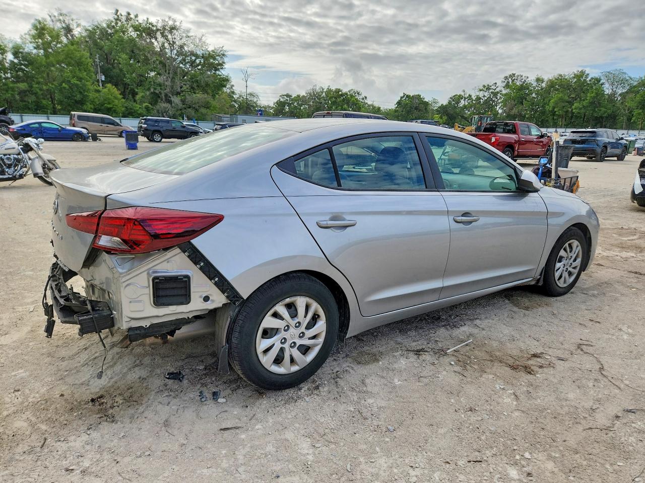 HYUNDAI ELANTRA 2020 — 4