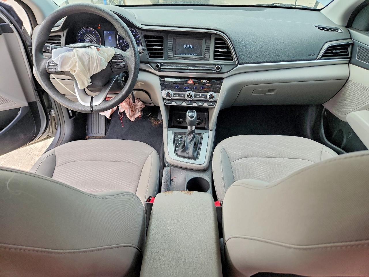HYUNDAI ELANTRA 2020 — 9