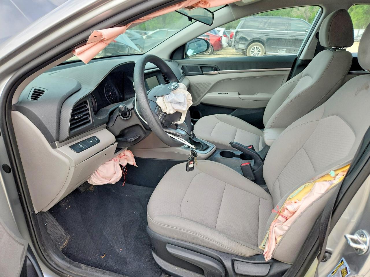 HYUNDAI ELANTRA 2020 — 8