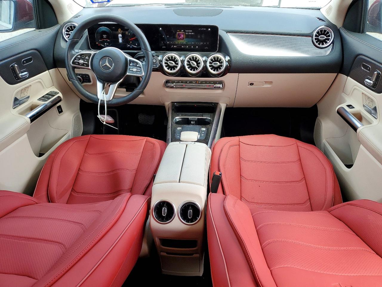 MERCEDES-BENZ GLA 2021 — 9