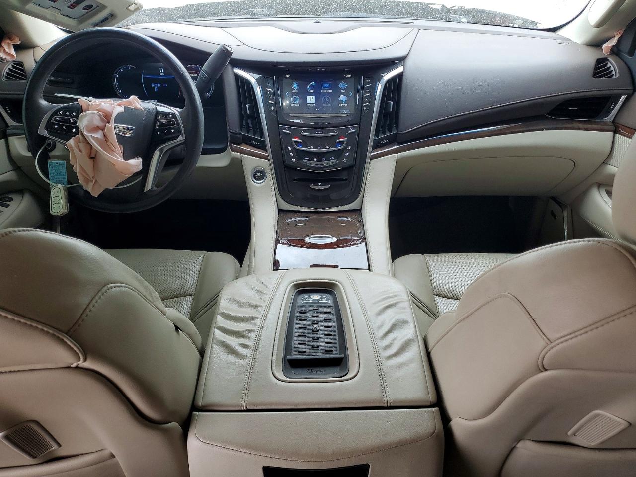 CADILLAC ESCALADE 2016 — 9
