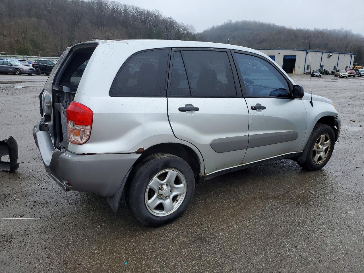 TOYOTA RAV4 2002 — 4