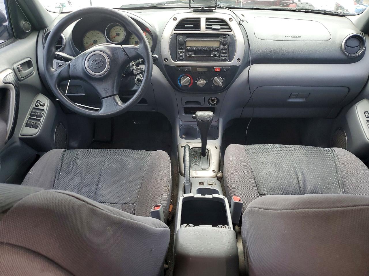 TOYOTA RAV4 2002 — 9