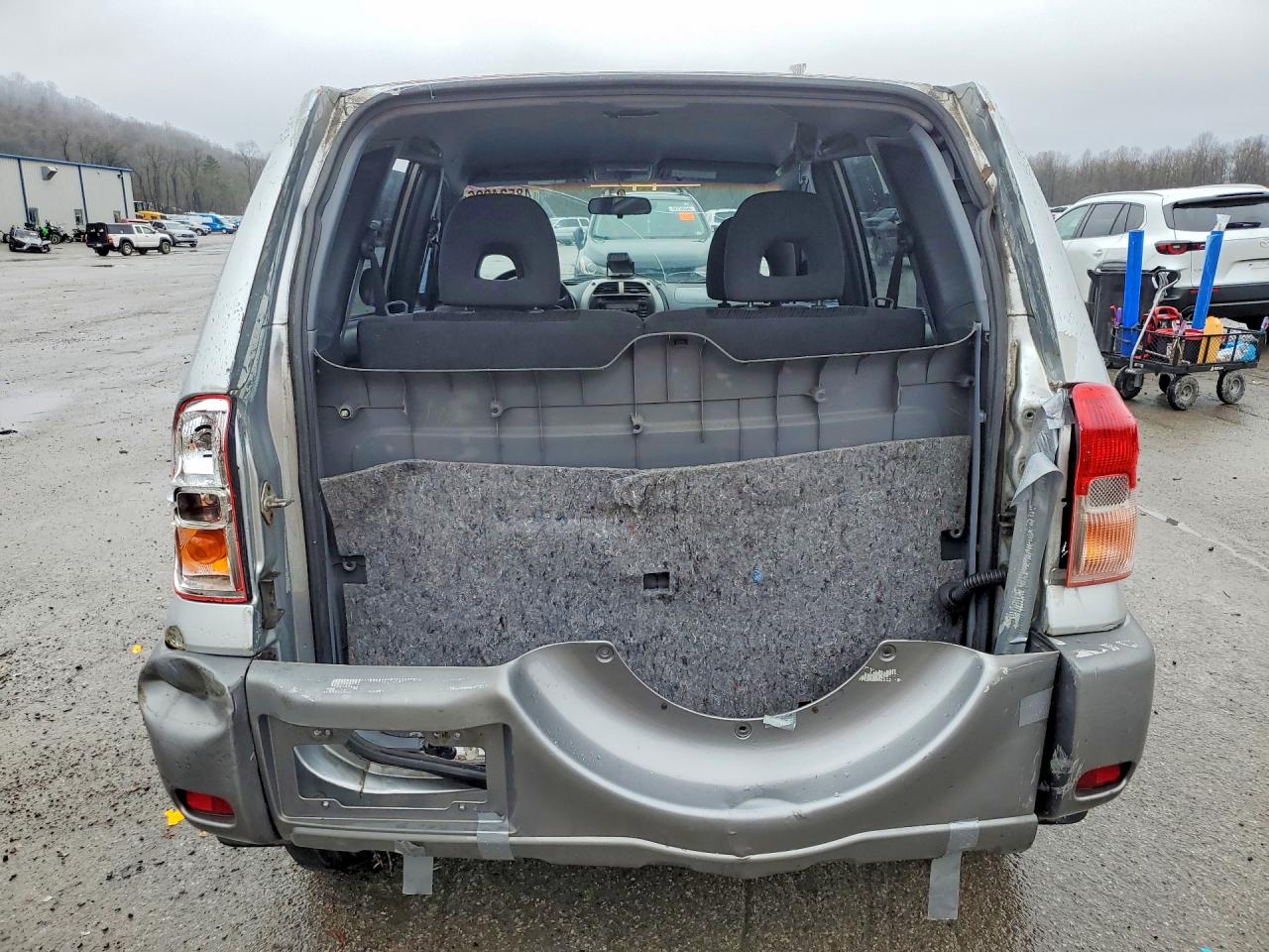 TOYOTA RAV4 2002 — 7