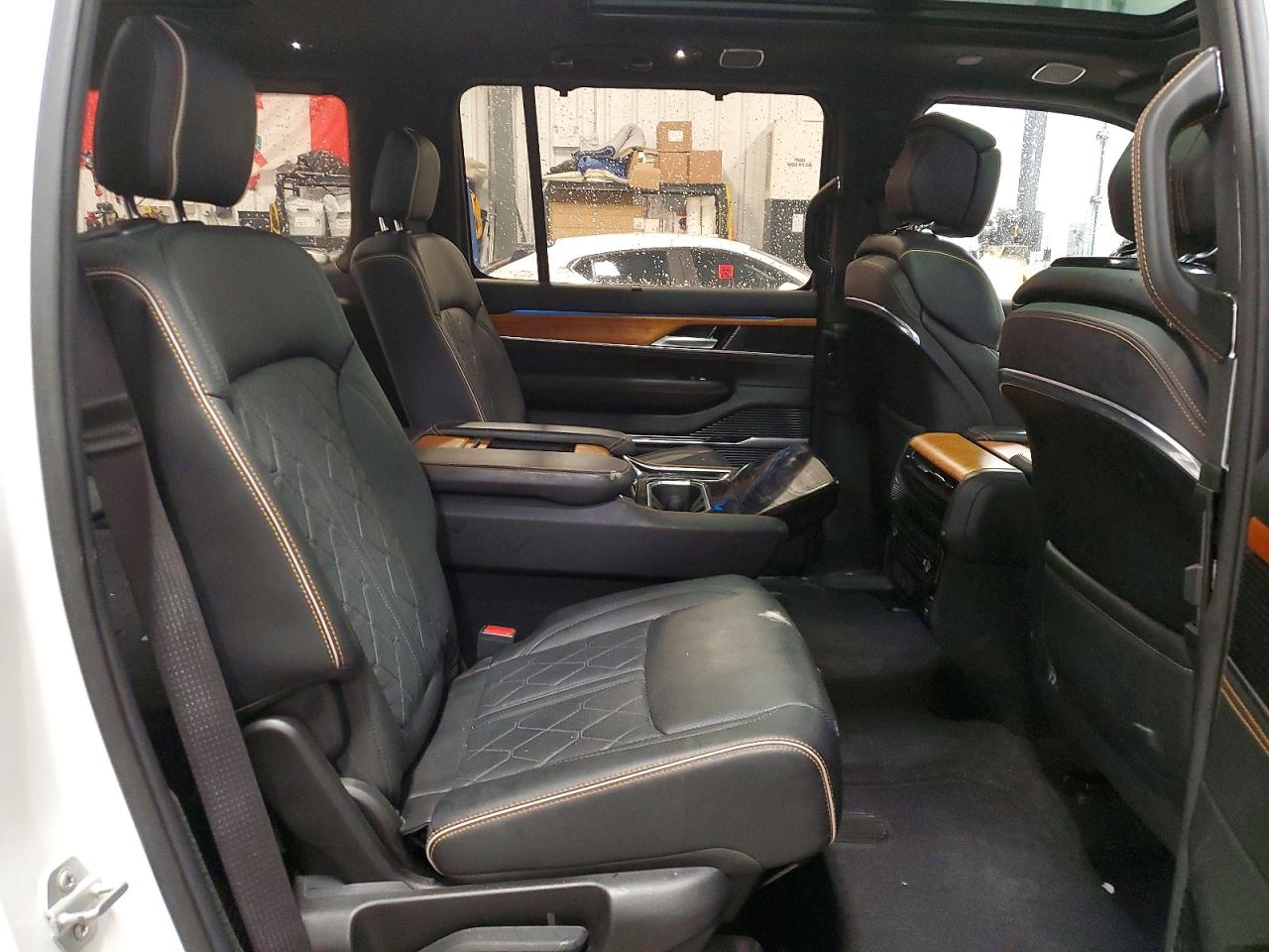 JEEP GRAND WAGONEER 2022 — 12