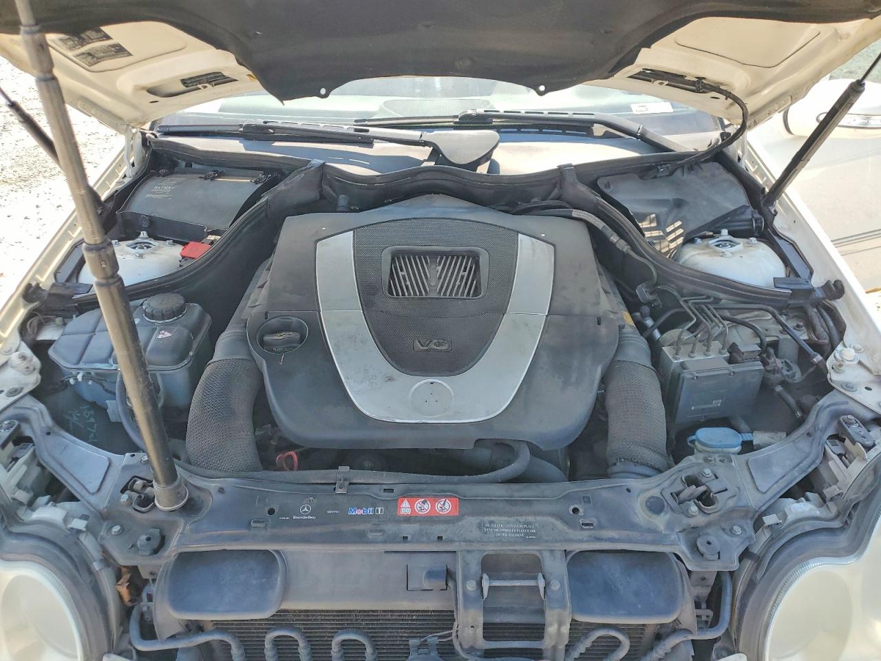 MERCEDES-BENZ C 2006 — 12