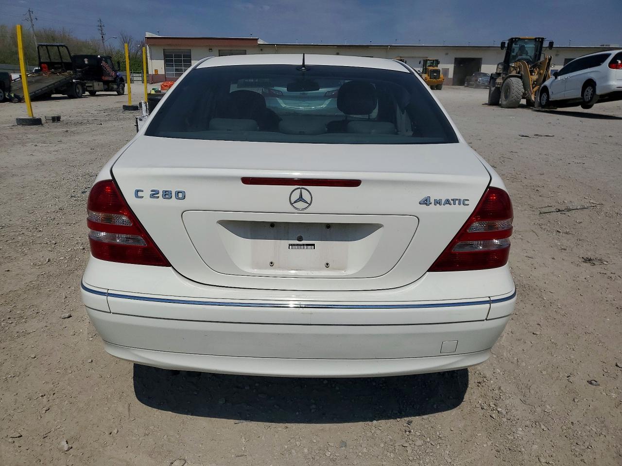 MERCEDES-BENZ C 2006 — 7