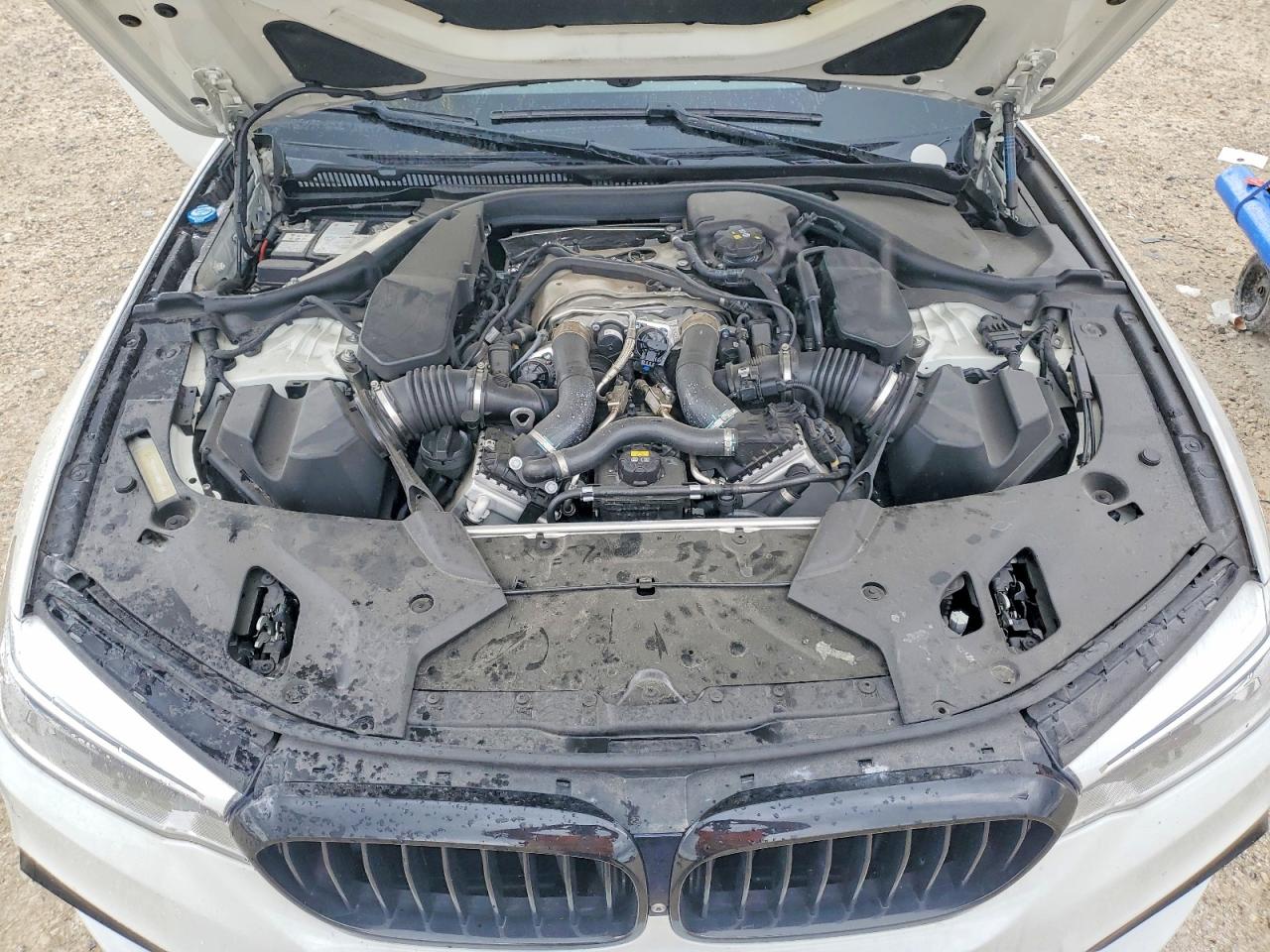 BMW M550XI 2020 — 12