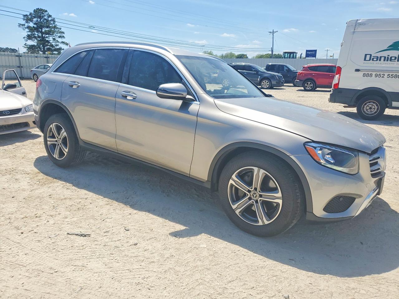 2019 MERCEDES-BENZ GLC 300
