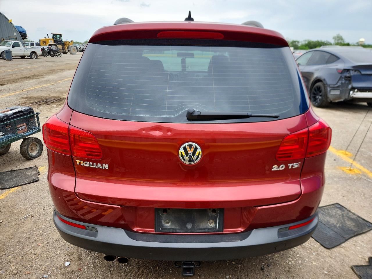 VOLKSWAGEN TIGUAN 2015 — 7