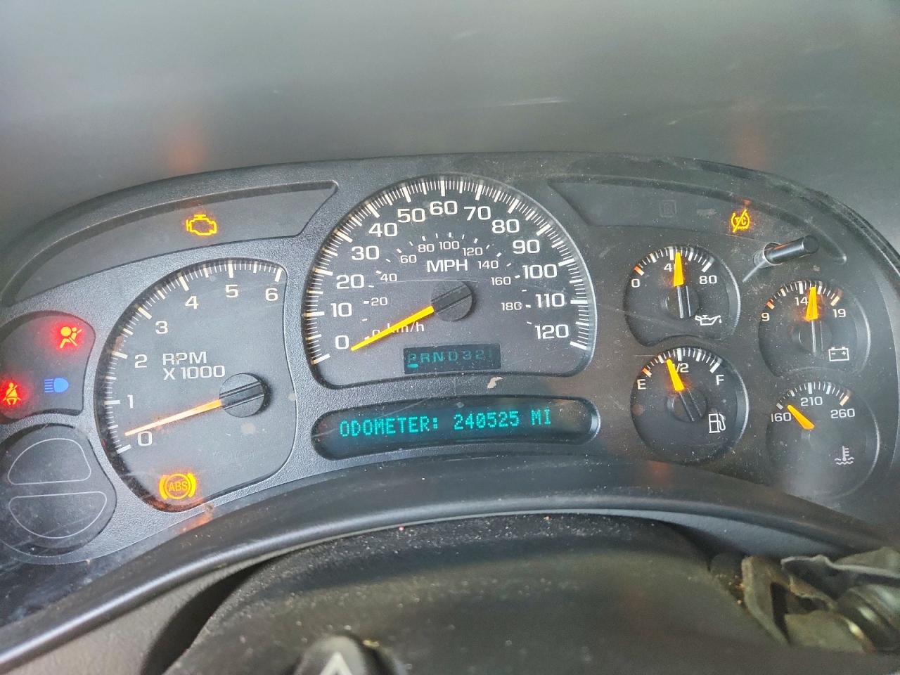 CHEVROLET AVALANCHE 2005 — 10