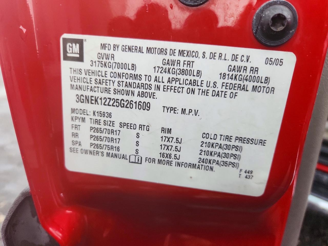 CHEVROLET AVALANCHE 2005 — 14