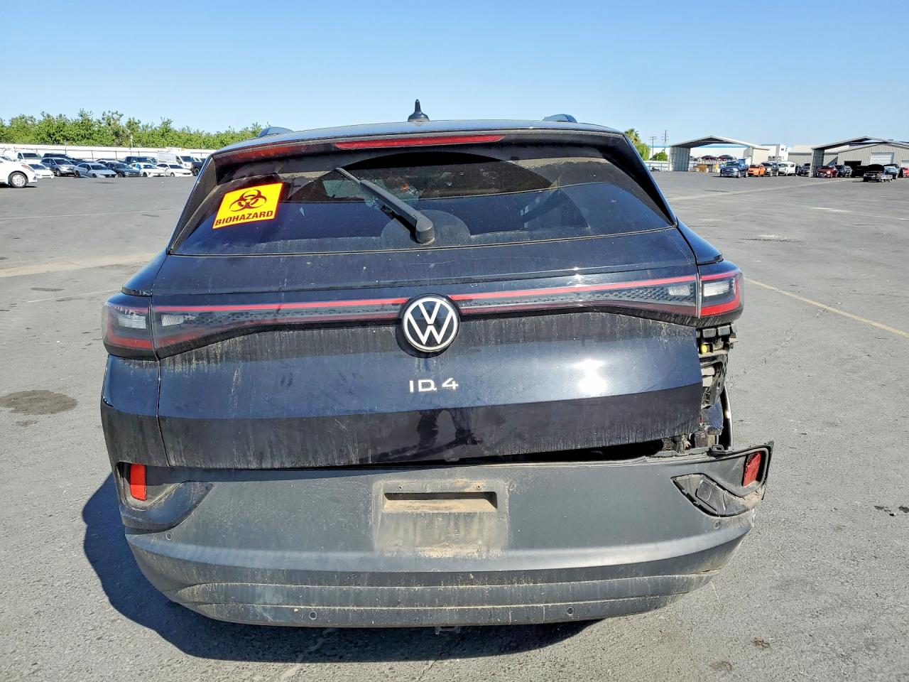 VOLKSWAGEN ID.4 2023 — 7