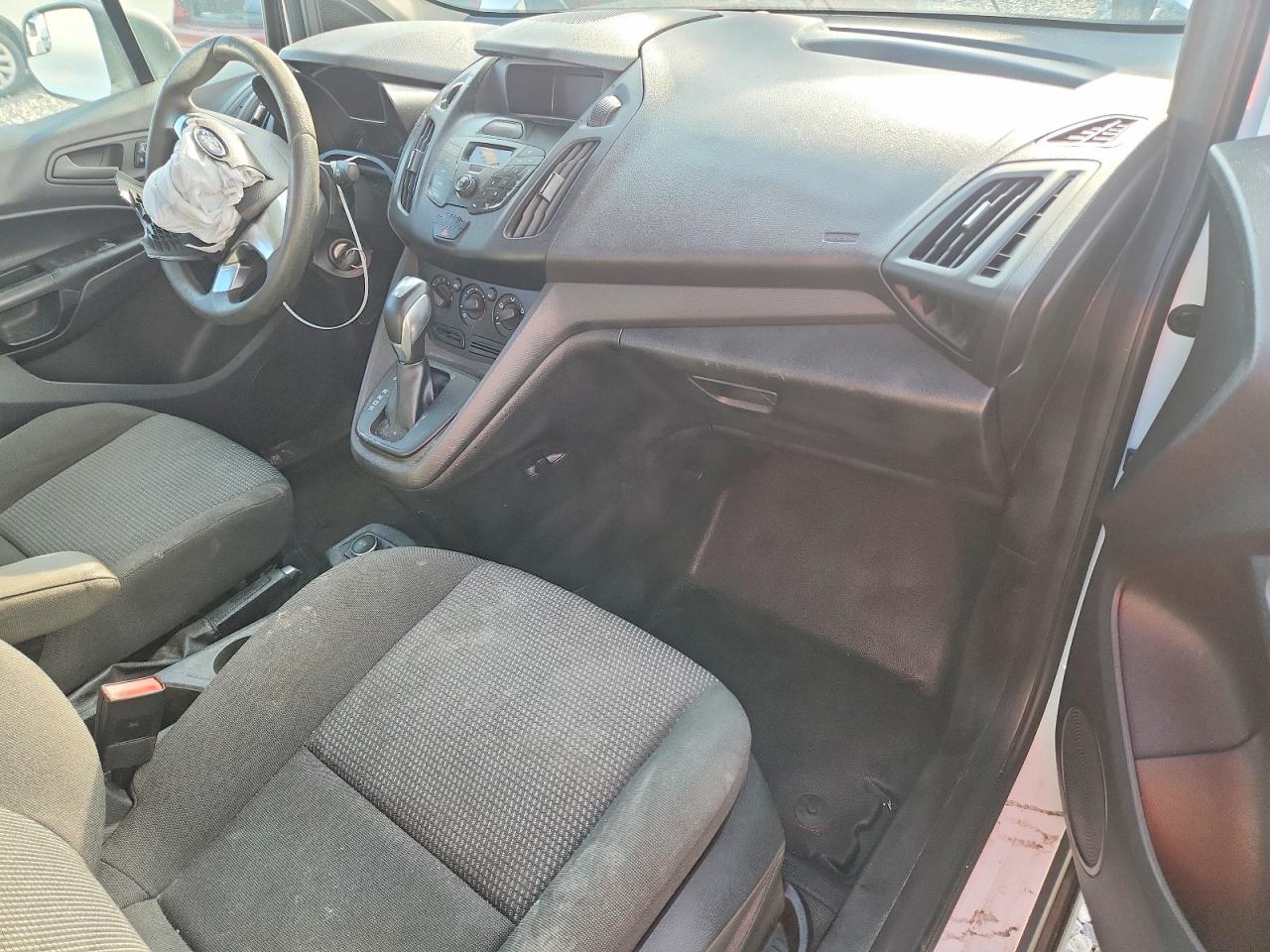 FORD TRANSIT CONNECT 2017 — 9