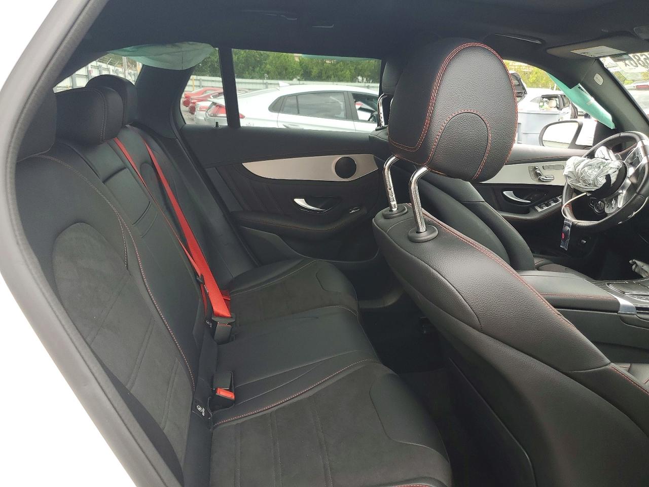 MERCEDES-BENZ GLC 2022 — 11