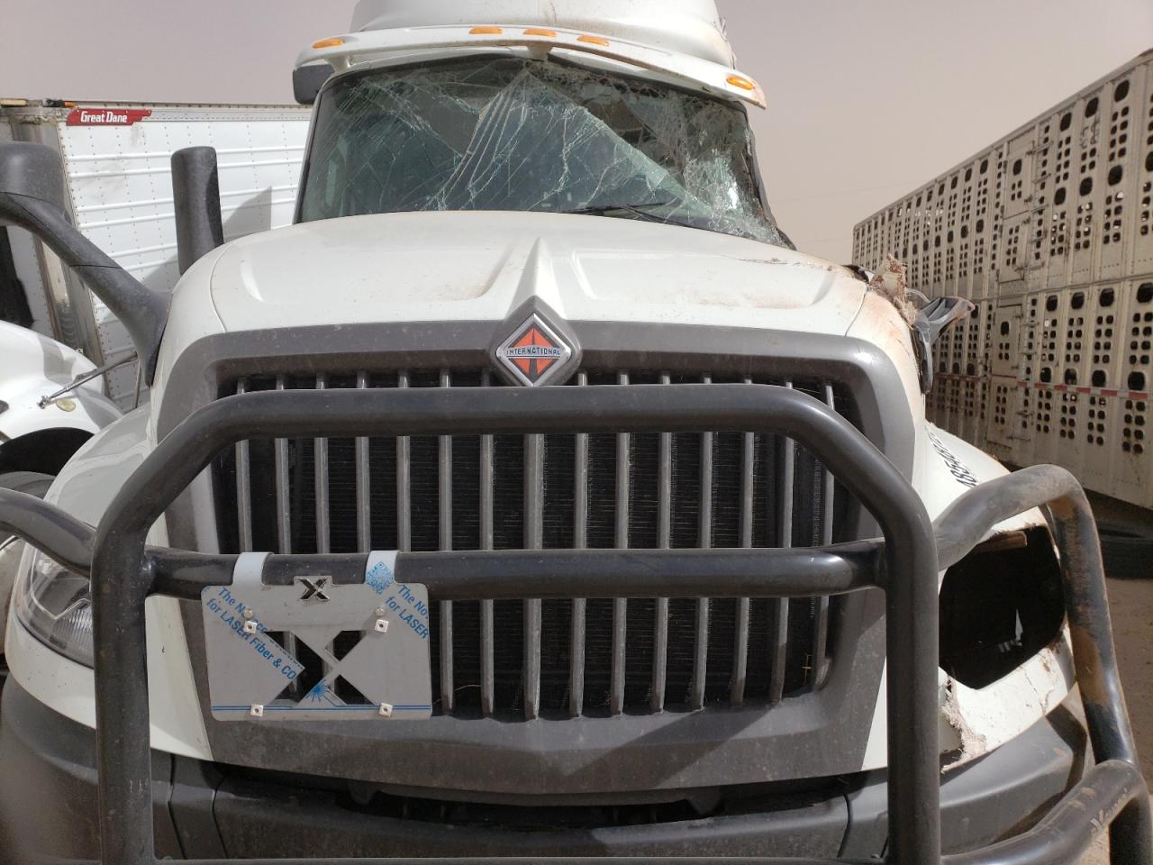INTERNATIONAL LT625 2024 — 8