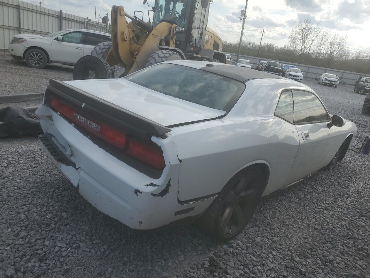 DODGE CHALLENGER 2010 — 4