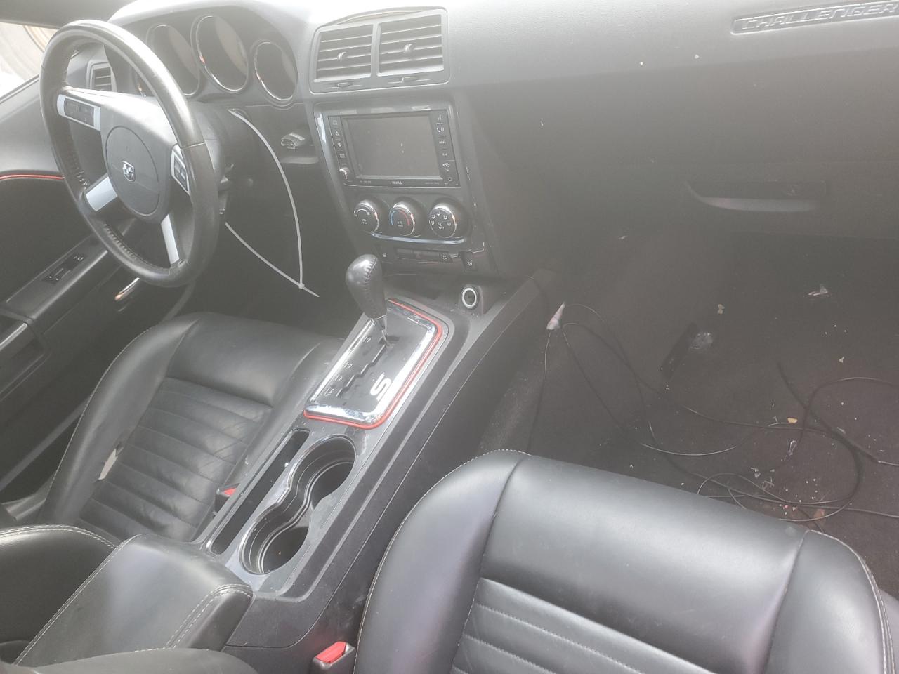 DODGE CHALLENGER 2010 — 9