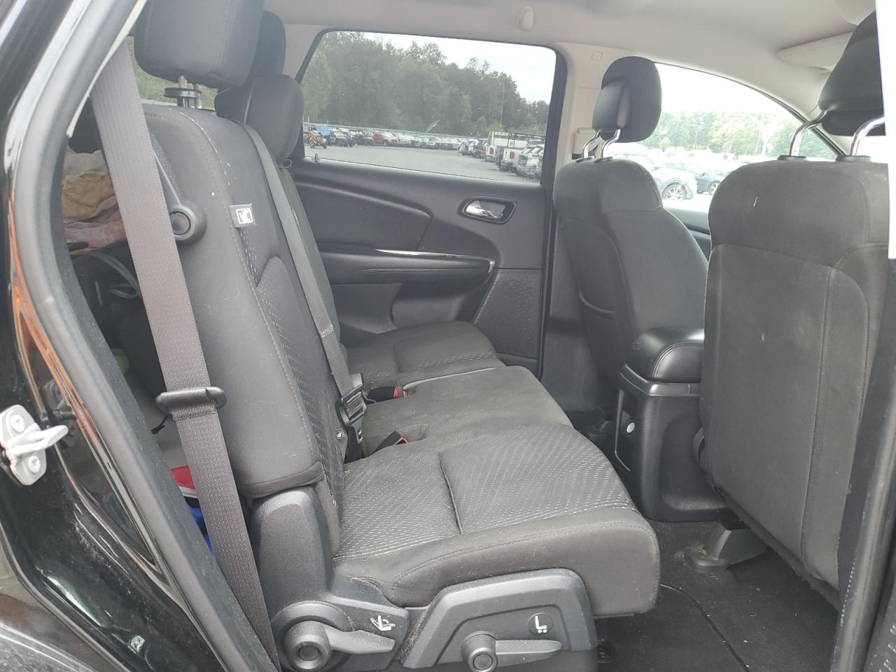 DODGE JOURNEY SE 2017 — 12