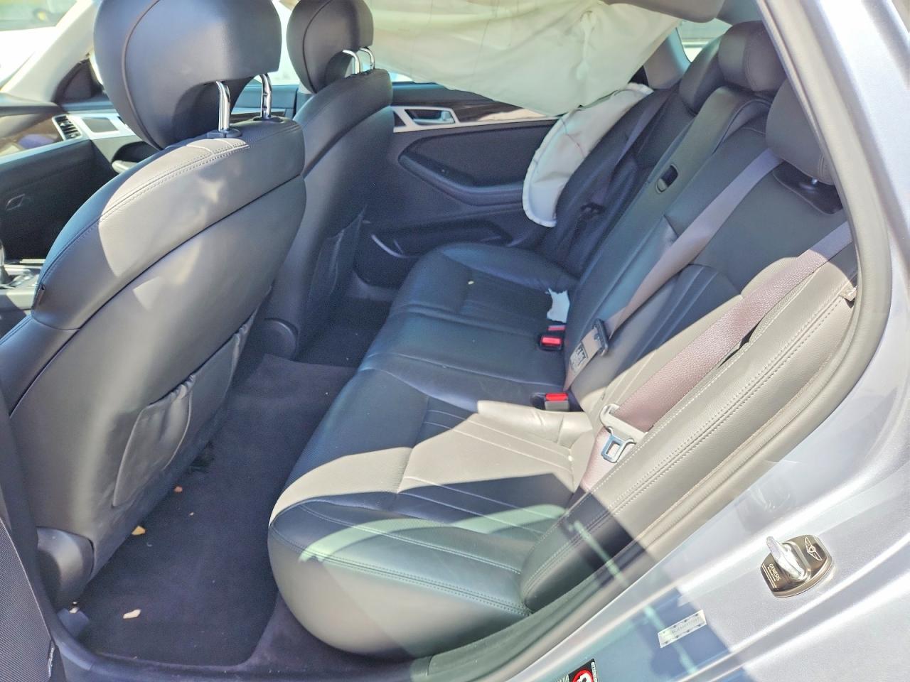 GENESIS G80 2017 — 11