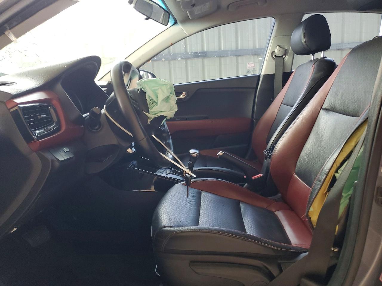 KIA RIO 2018 — 8