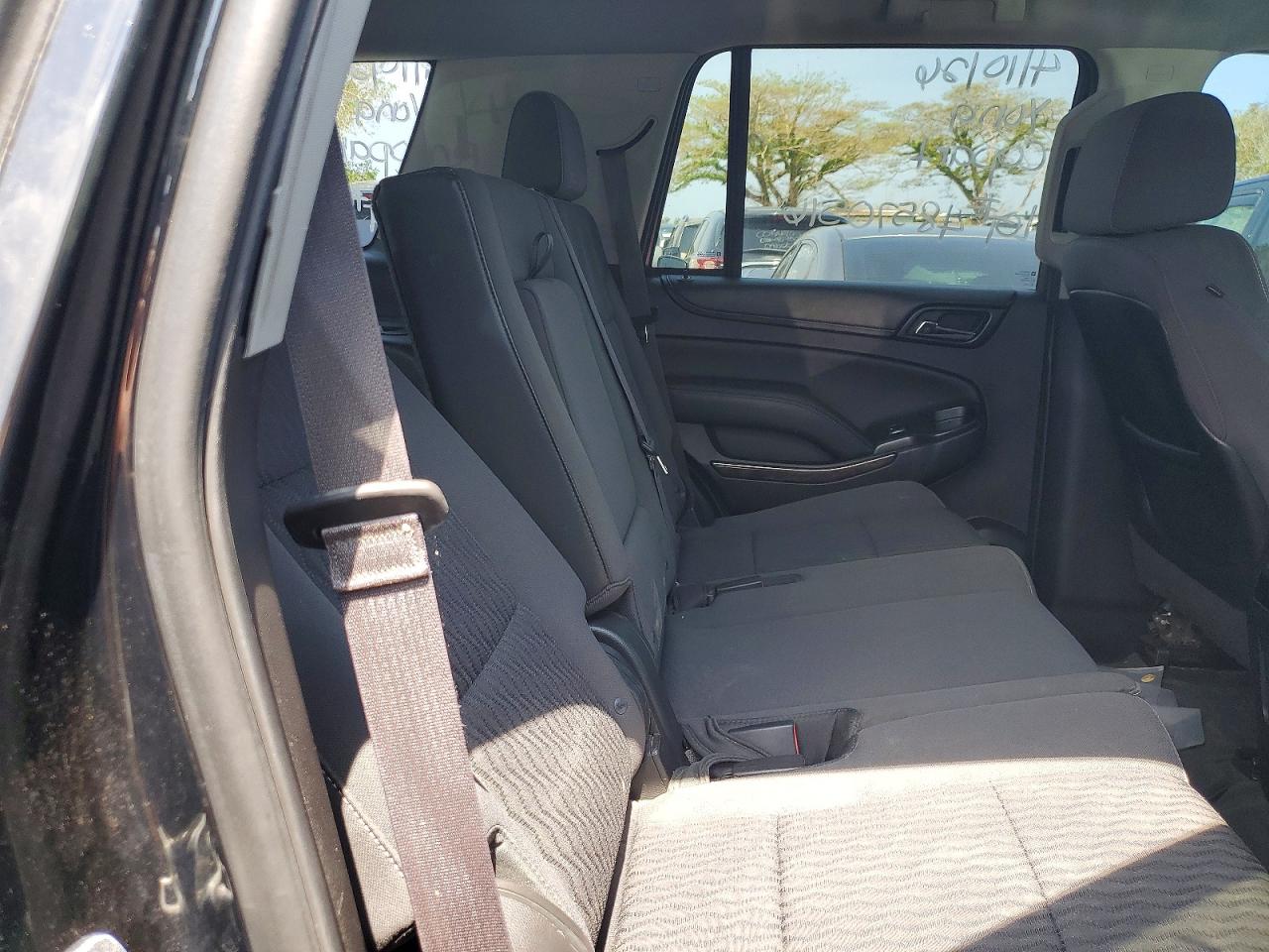CHEVROLET TAHOE 2015 — 12