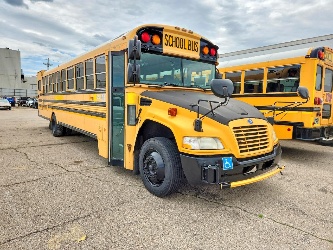 2012 BLUB SCHOOL BUS