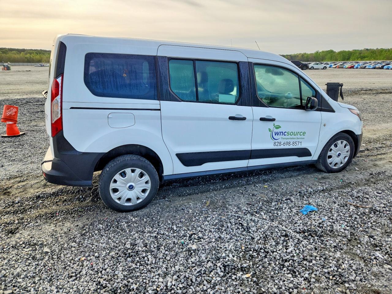 FORD TRANSIT CONNECT 2022 — 4