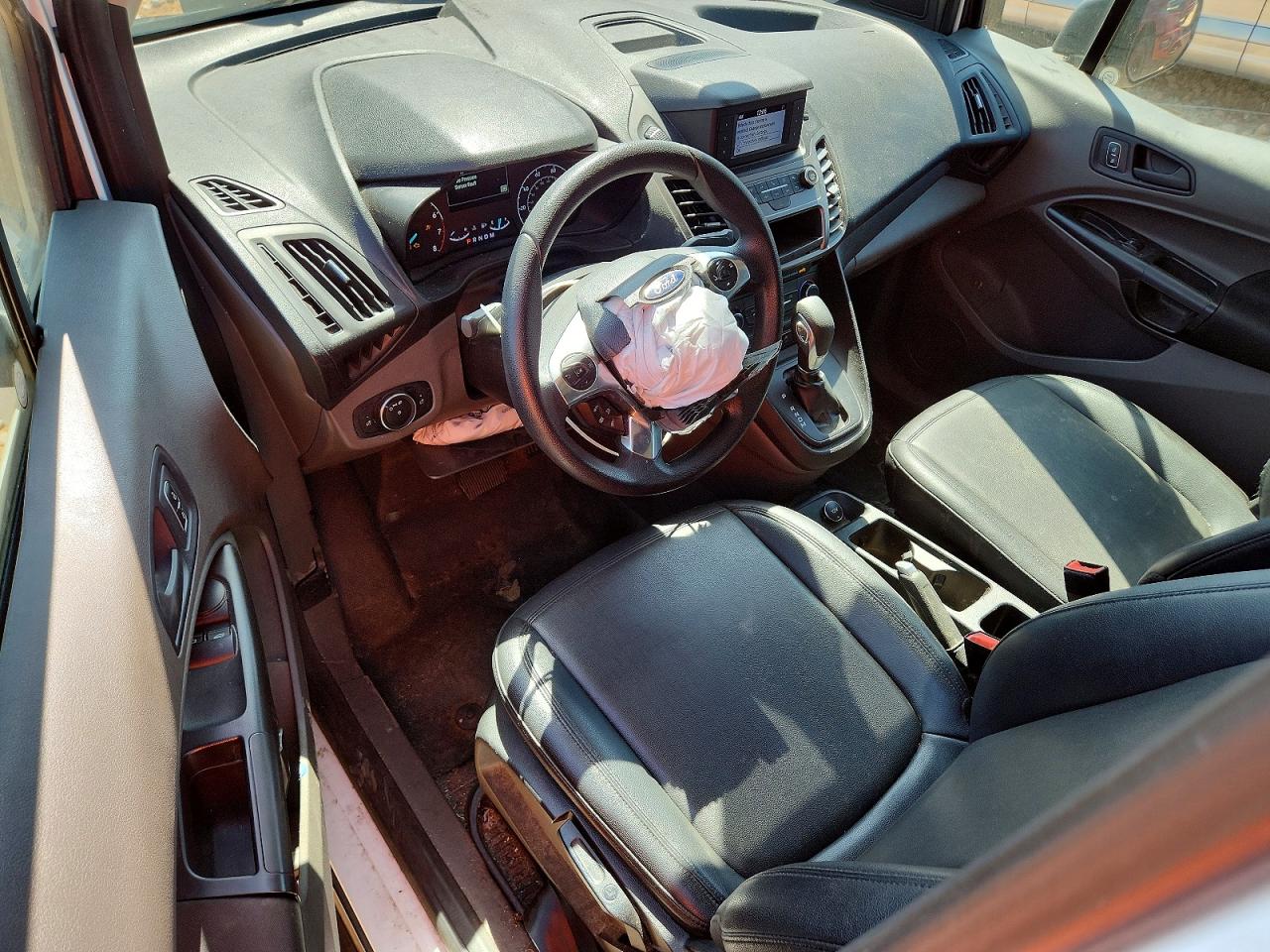 FORD TRANSIT CONNECT 2019 — 9
