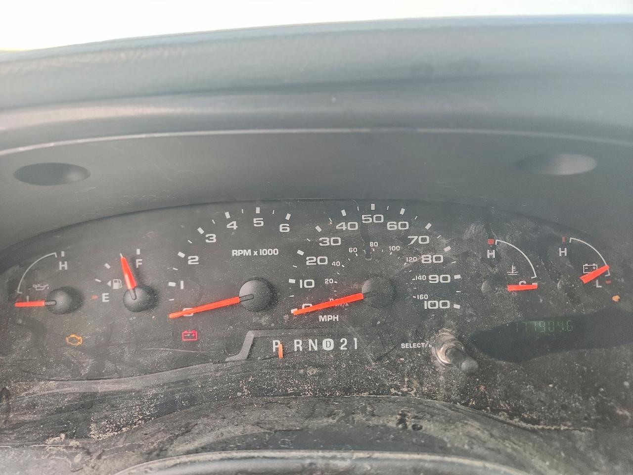 FORD ECONOLINE 2006 — 10