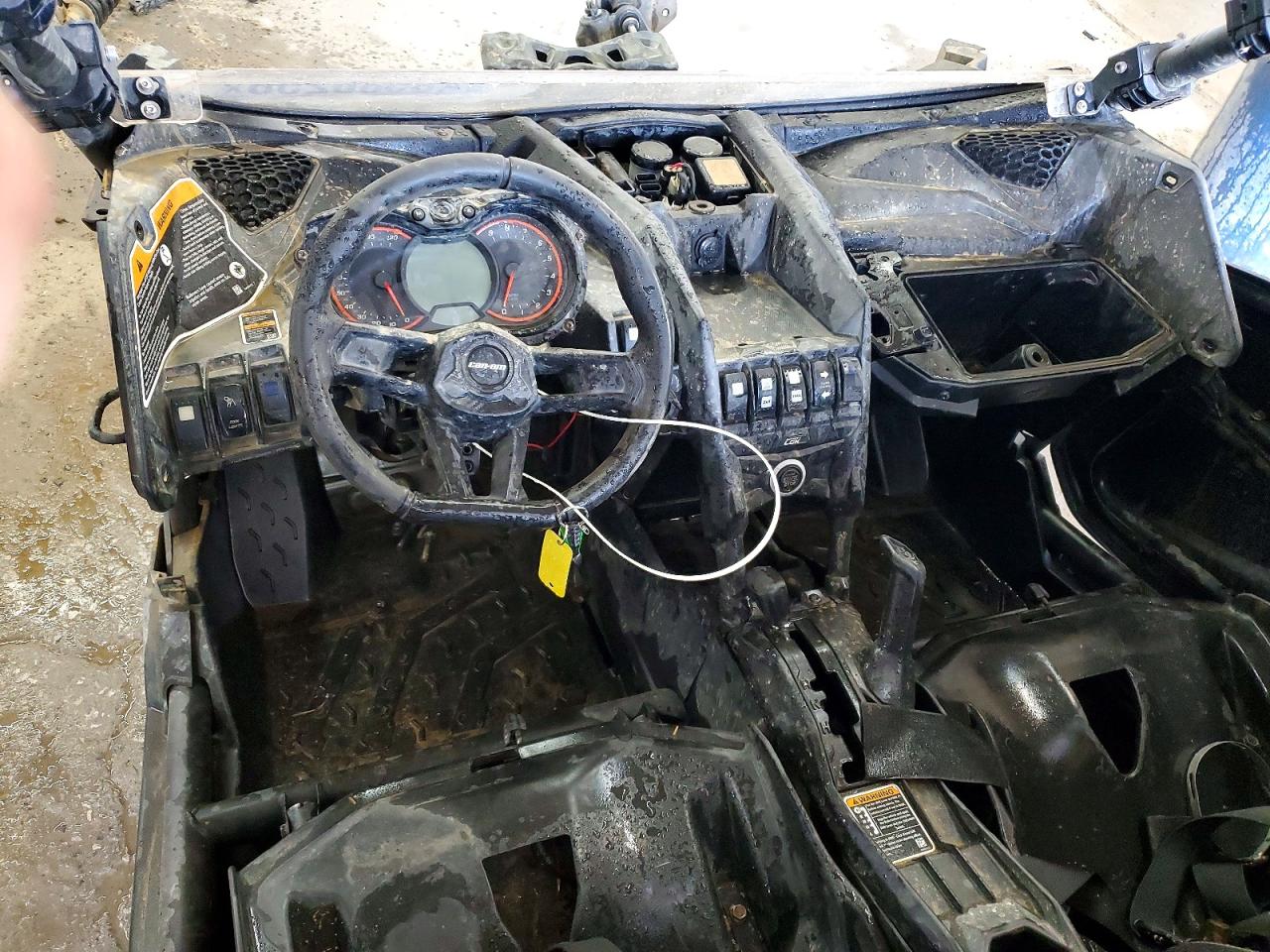 CAN-AM MAVERICK X3 2019 — 9