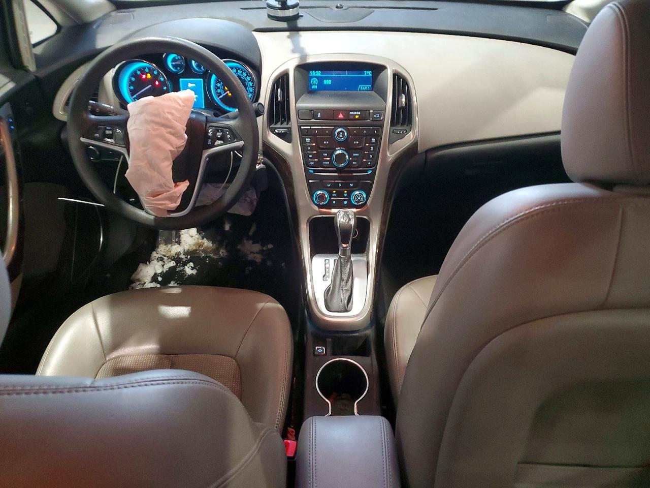 BUICK VERANO 2013 — 9