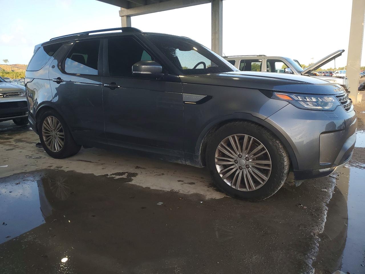 LAND ROVER DISCOVERY 2017 — 5