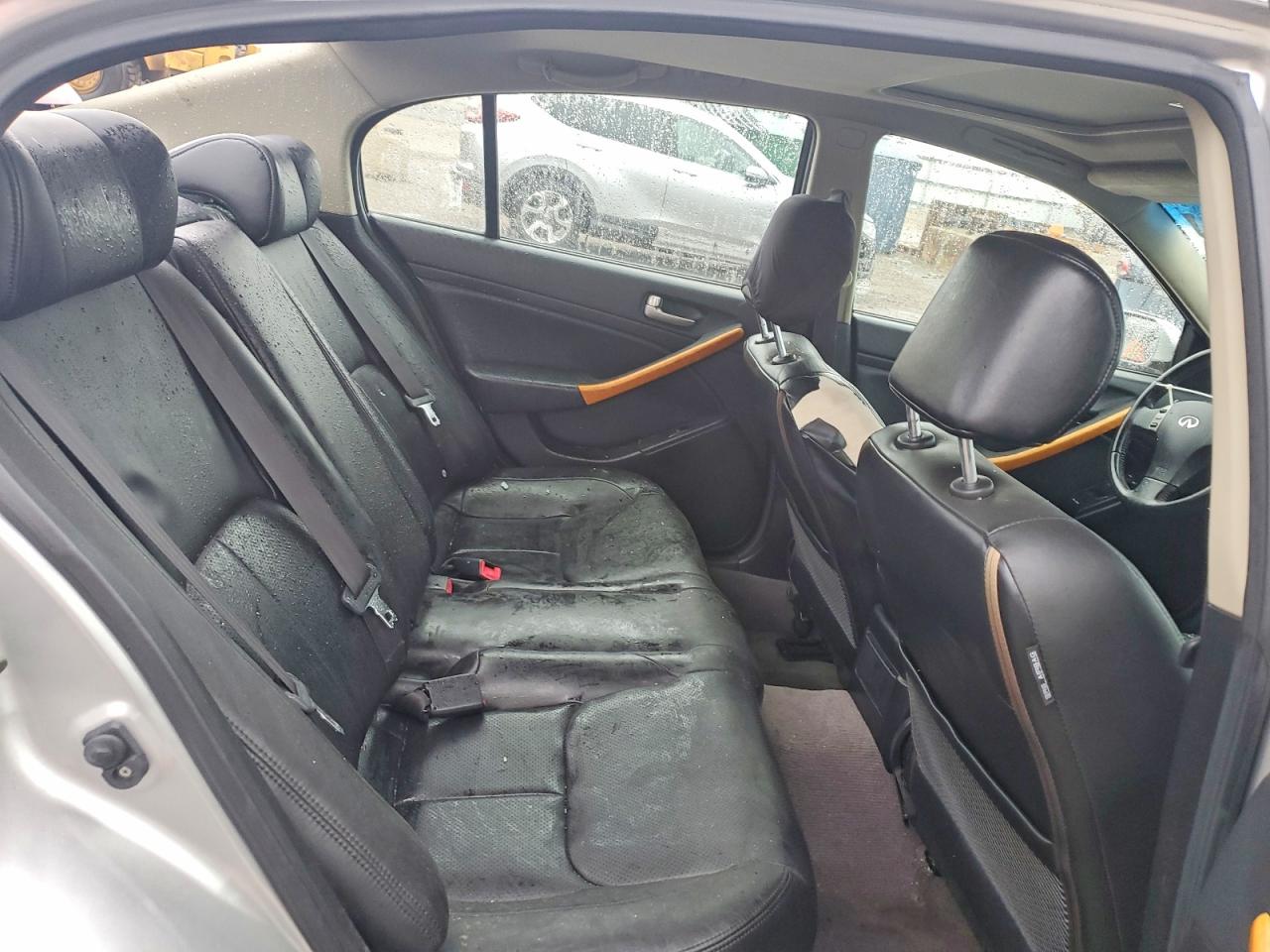 INFINITI G35 2004 — 11
