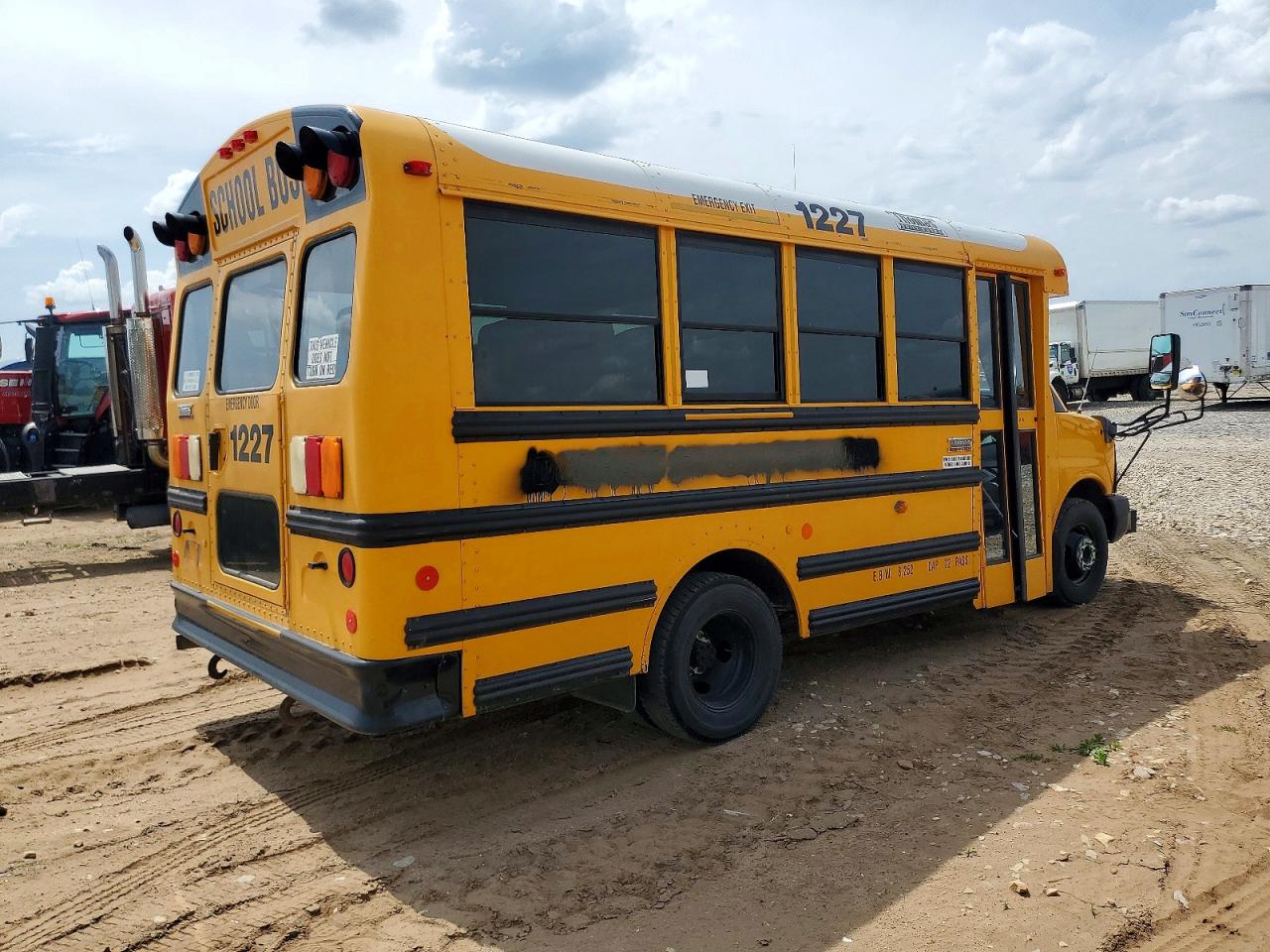2011 THOMAS MINOTOUR G3500