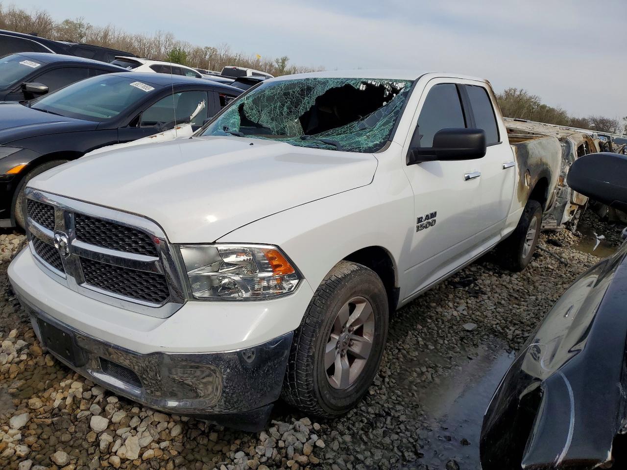 2017 RAM 1500 SLT