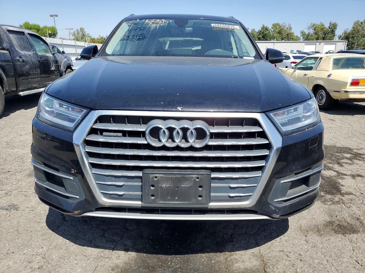 AUDI Q7 2019 — 6