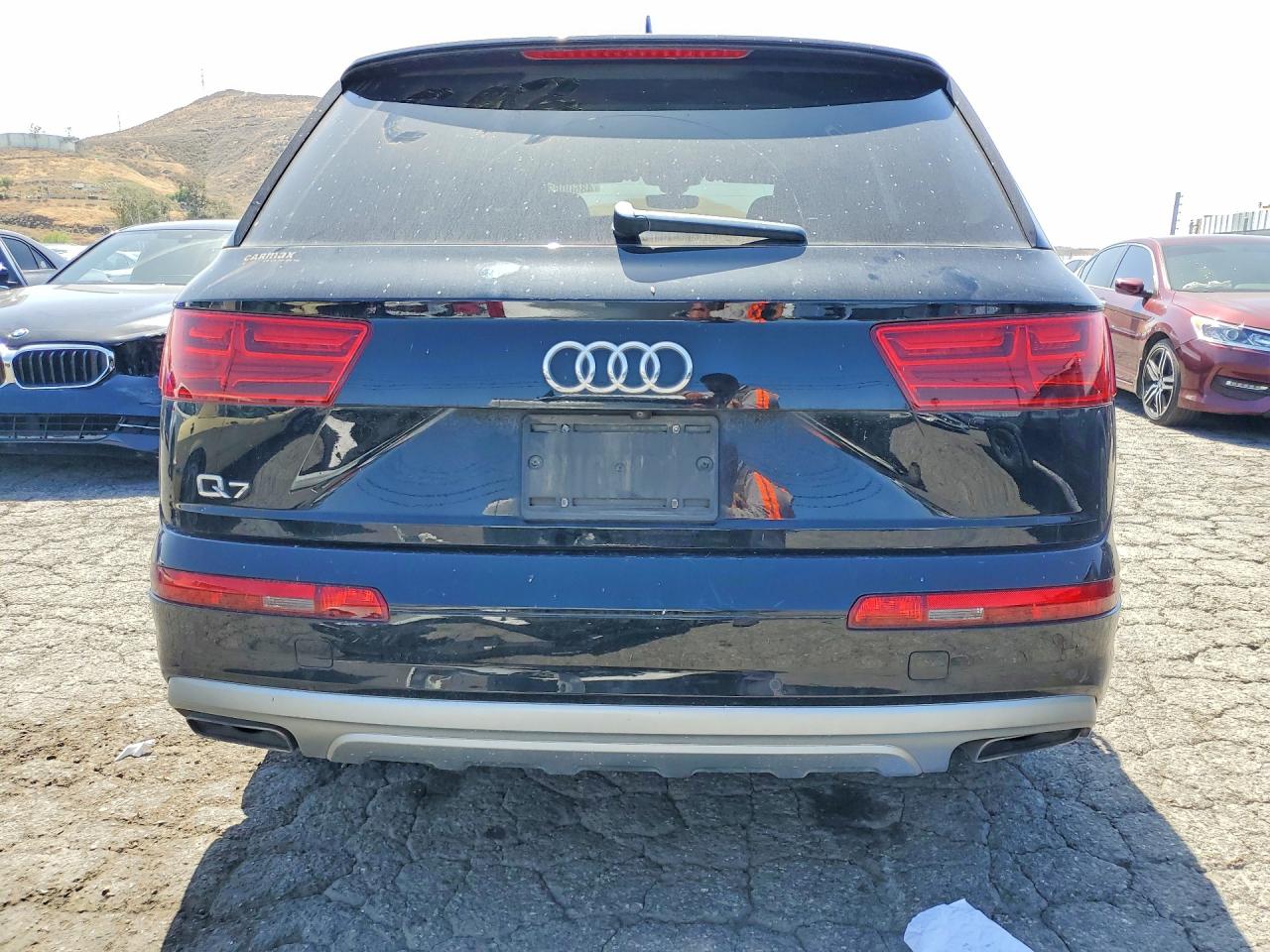 AUDI Q7 2019 — 7